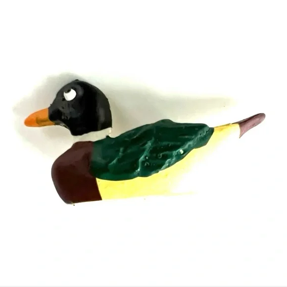 🎁 🇨🇦 Vintage Duck Brooch / Handmade Painted Resin / 1970s Multicolor - Picture 6 of 6